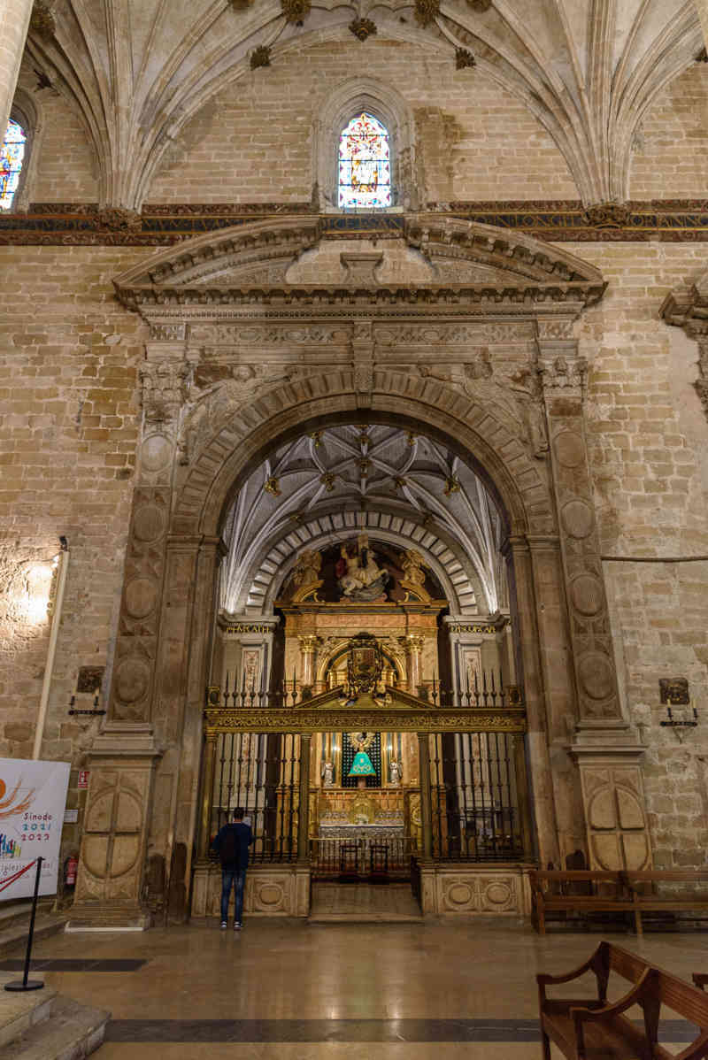 Huesca - Barbastro 31 - catedral de Santa María de la Asunción - capilla del Pilar.jpg
